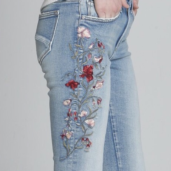 Driftwood embroidered jeans. - Picture 6 of 8